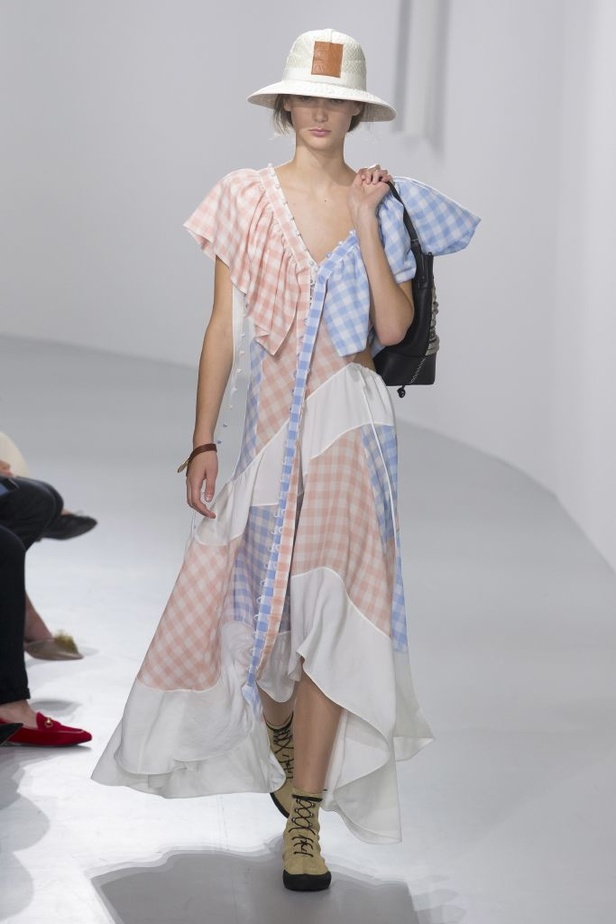 مجموعة Loewe لربيع وصيف 2018