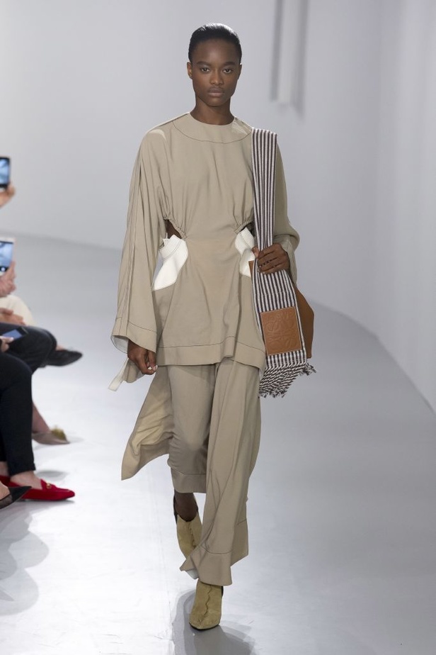 مجموعة Loewe لربيع وصيف 2018