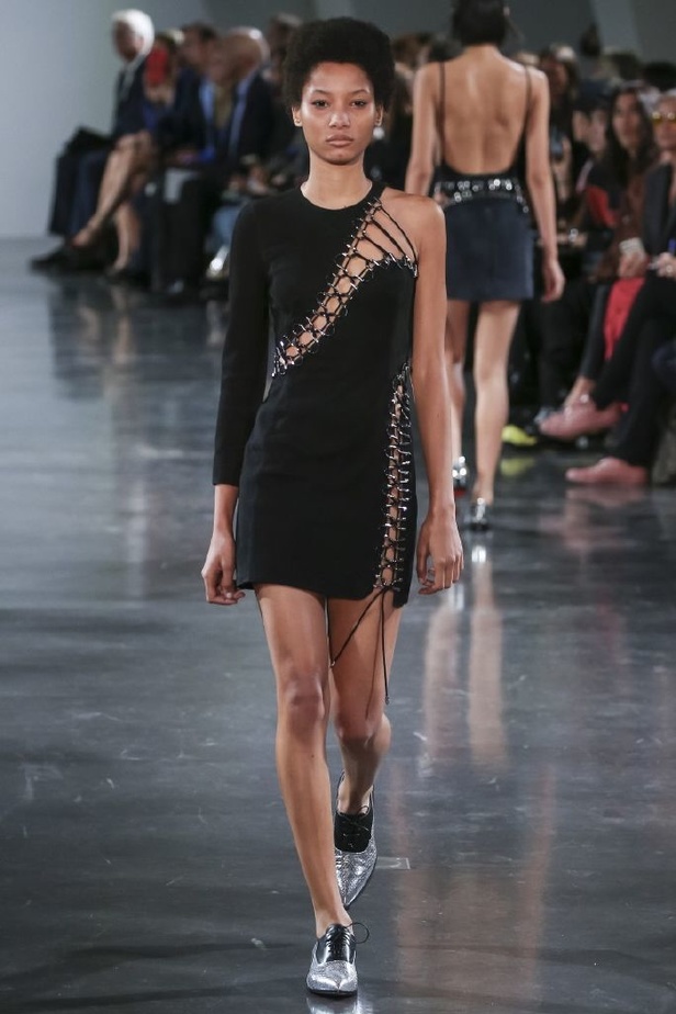 مجموعة موغلر لموسم ربيع وصيف 2018