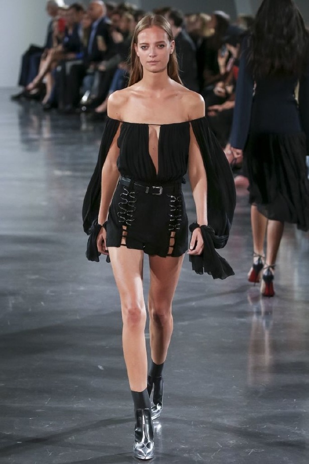 مجموعة موغلر لموسم ربيع وصيف 2018