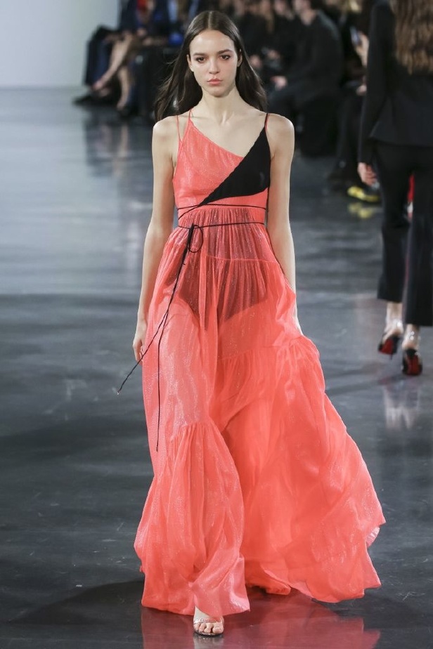 مجموعة موغلر لموسم ربيع وصيف 2018