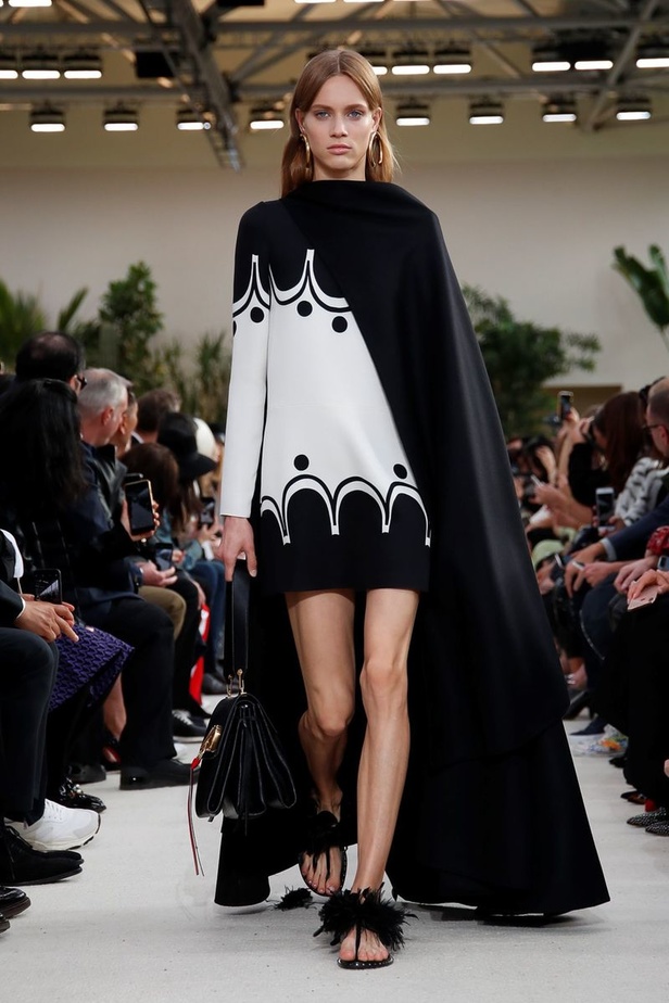 مجموعة فالنتينو لموسم ربيع وصيف 2019