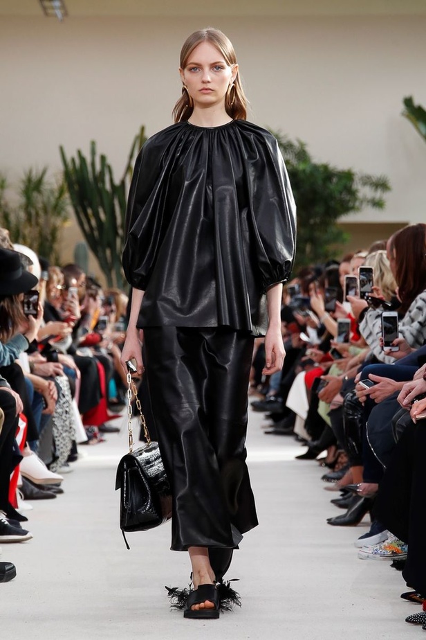 مجموعة فالنتينو لموسم ربيع وصيف 2019