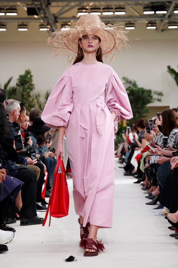 مجموعة فالنتينو لموسم ربيع وصيف 2019