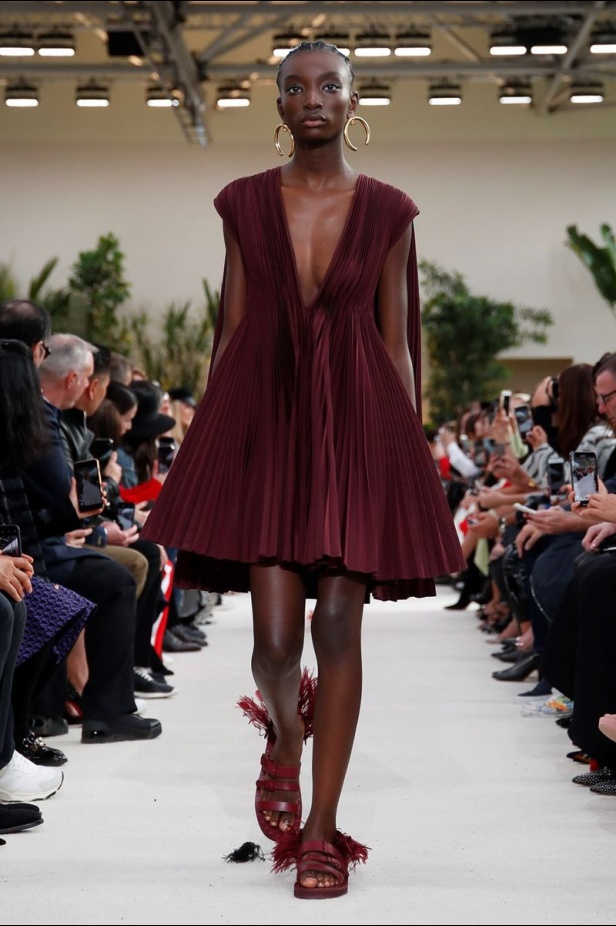 مجموعة فالنتينو لموسم ربيع وصيف 2019