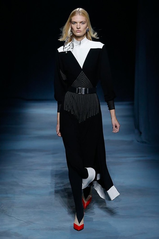 عرض أزياء Givenchy لربيع وصيف 2019 !