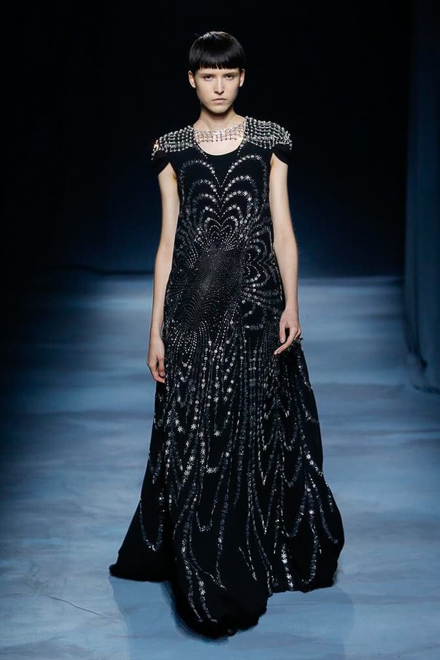 عرض أزياء Givenchy لربيع وصيف 2019 !