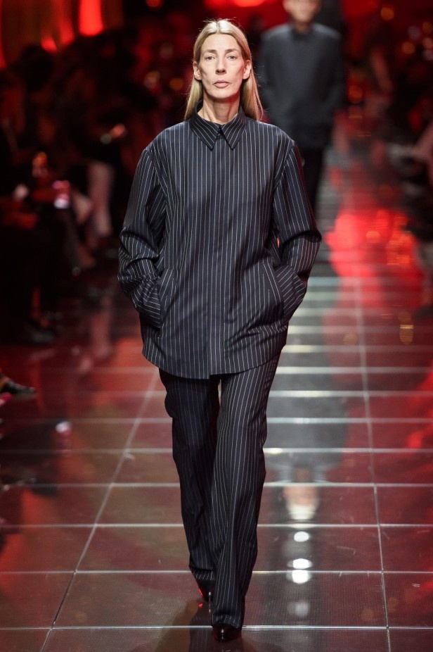 مجموعة Balenciaga لربيع وصيف 2019