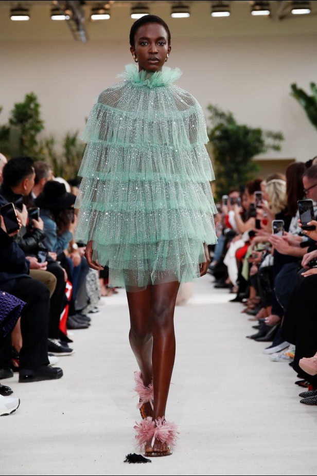 مجموعة فالنتينو لموسم ربيع وصيف 2019