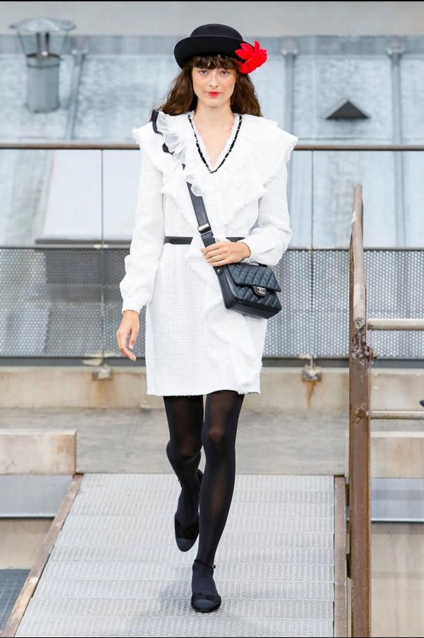 مجموعة شانيل لربيع وصيف 2020 في باريس