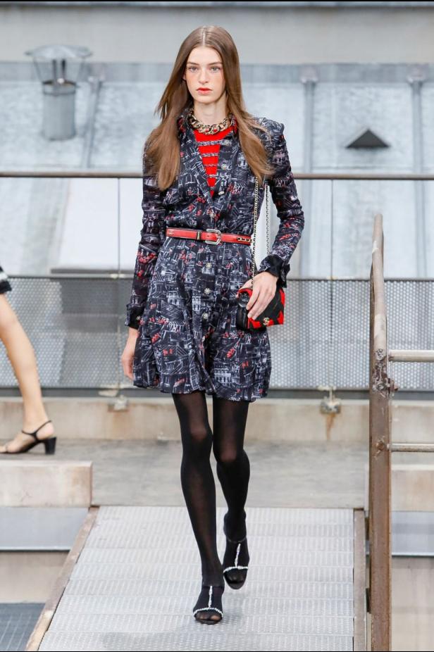 مجموعة شانيل لربيع وصيف 2020 في باريس