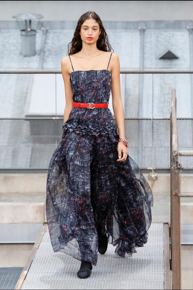 مجموعة شانيل لربيع وصيف 2020 في باريس