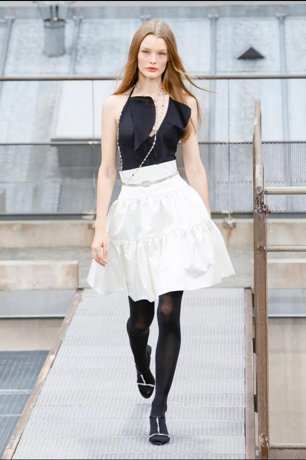 مجموعة شانيل لربيع وصيف 2020 في باريس