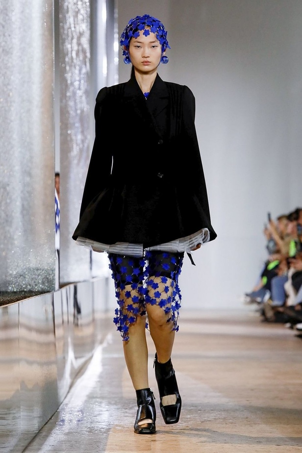 اسبوع الموضة في باريس 2019  مجموعة NINA RICCI الفاخرة  لربيع وصيف 2020