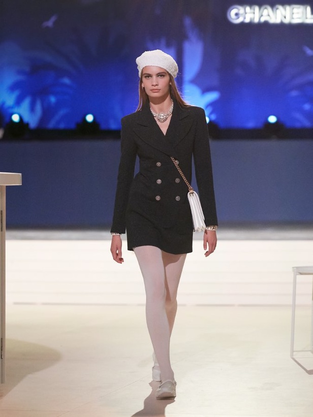  أكسسوارات القش في مجموعة شانيل كروز 2019