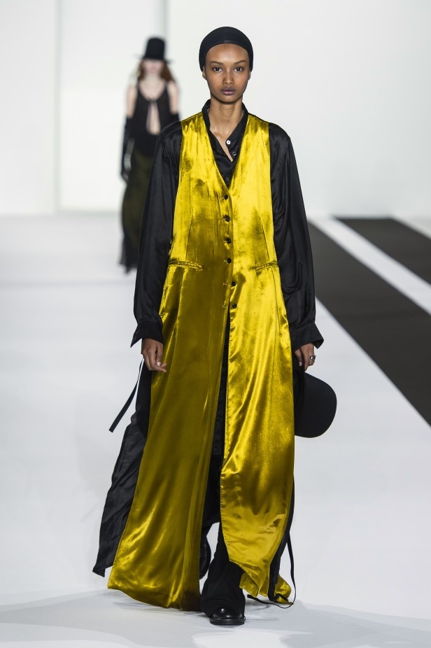 مجموعة Ann Demeulemeester لخريف 2019