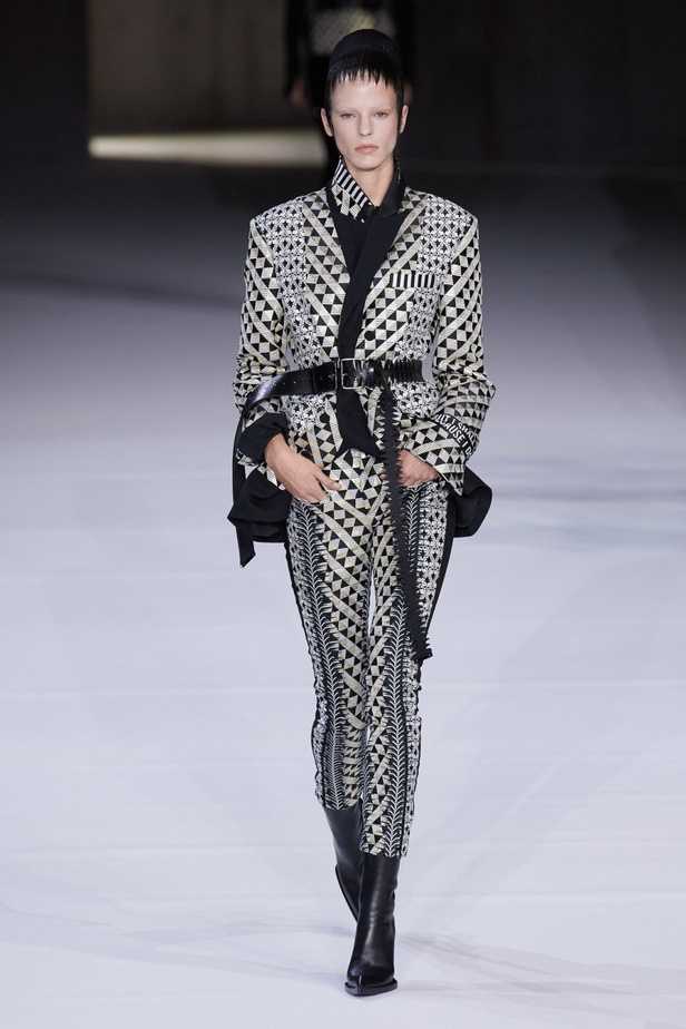  مجموعة Haider Ackermann خريف وشتاء 2020