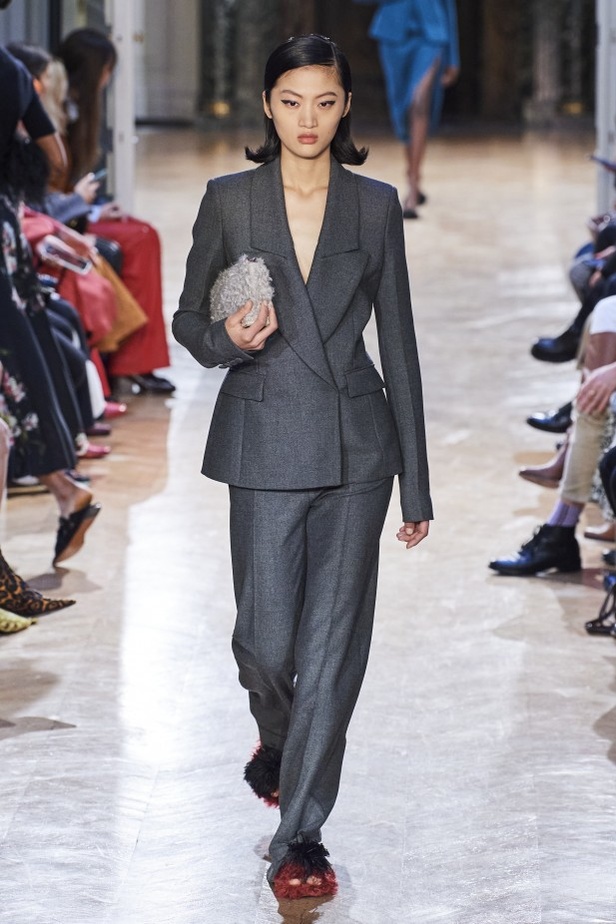 عرض أزياء Altuzarra خلال اسبوع الموضة في باريس لخريف وشتاء 2020-2021