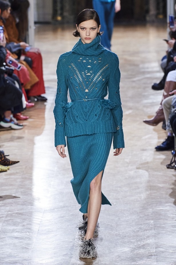 عرض أزياء Altuzarra خلال اسبوع الموضة في باريس لخريف وشتاء 2020-2021