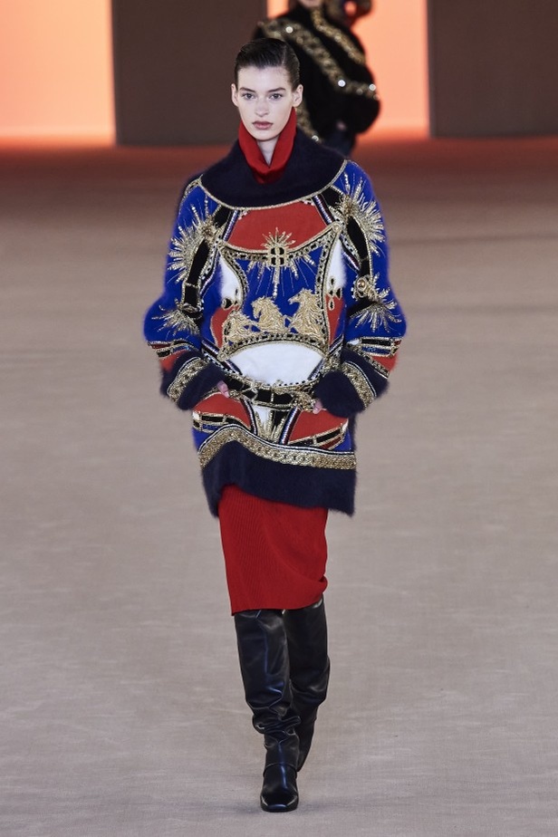 عرض ازياء balmain لخريف وشتاء 2020-2021 مباشرة من باريس