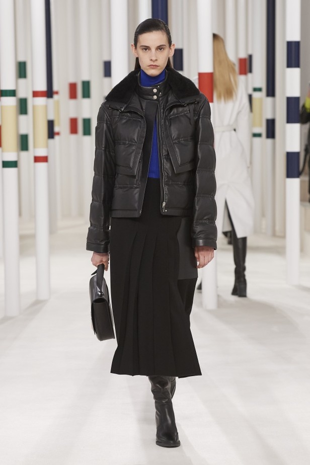 عرض أزياء Hermes لخريف وشتاء 2020-2021 خلال اسبوع الموضة في باريس