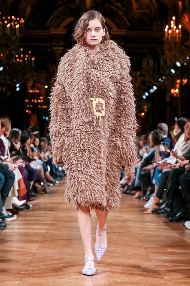 مجموعة ستيلا مكارتني لموسم خريف وشتاء 2020-2021