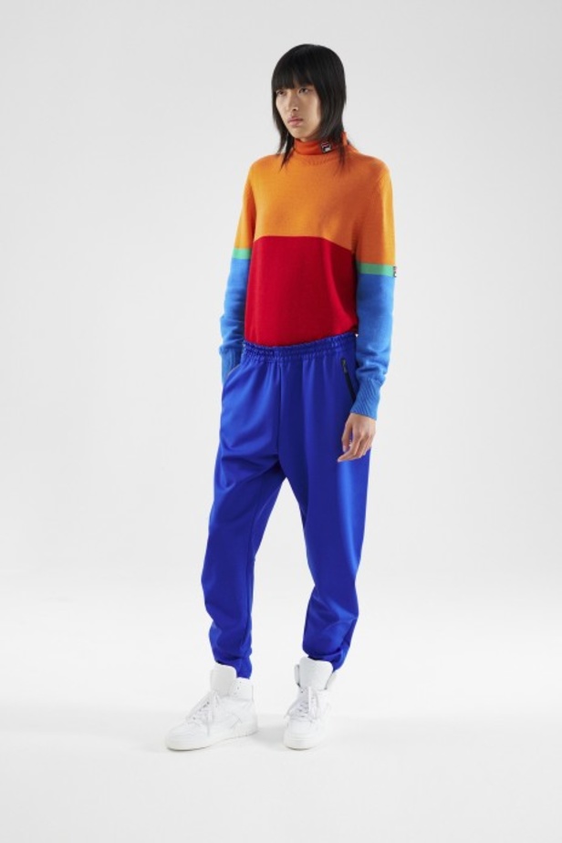 عرض أزياء مجموعة فيلا لموضة خريف وشتاء 2021–2022