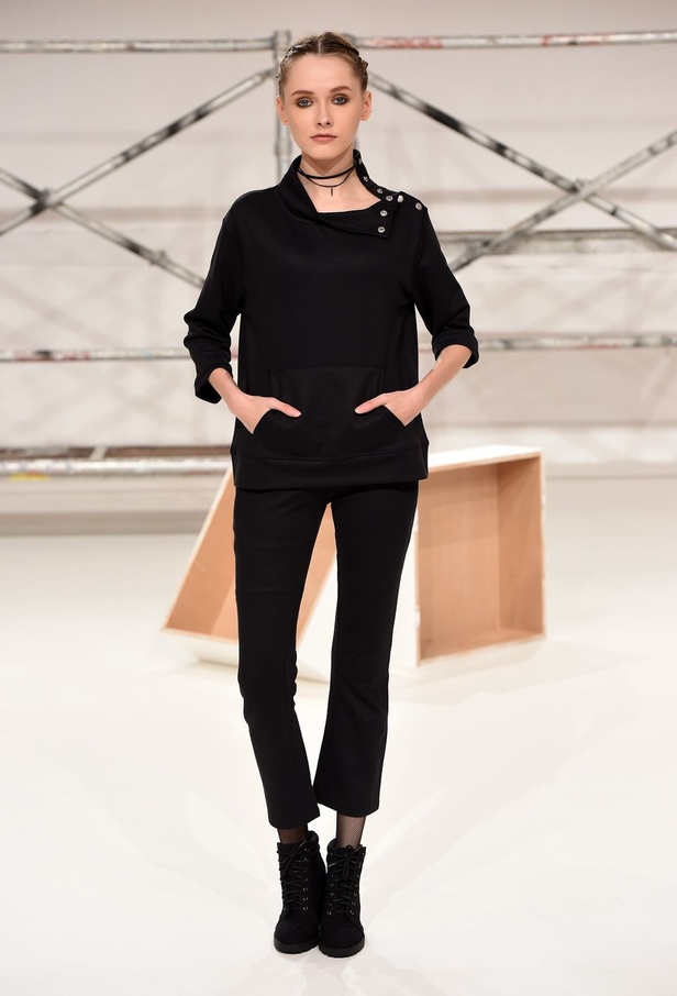 مجموعة "آرمي أوف وان" لموسم خريف وشتاء 2016-2017