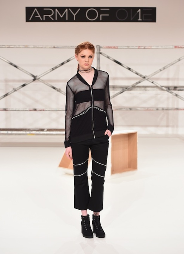 مجموعة "آرمي أوف وان" لموسم خريف وشتاء 2016-2017