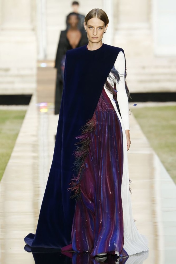 مجموعة جيفنشي للهوت كوتور لخريف وشتاء 2018-2019