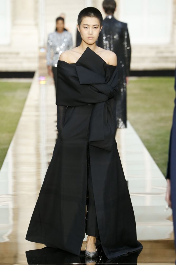 مجموعة جيفنشي للهوت كوتور لخريف وشتاء 2018-2019