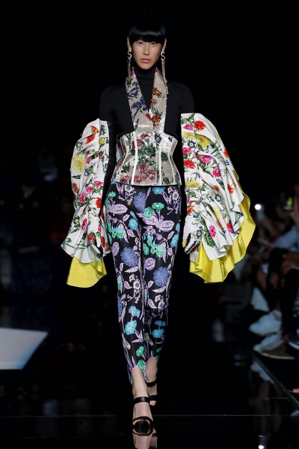 مجموعة Schiaparelli للهوت كوتور لشتاء 2019