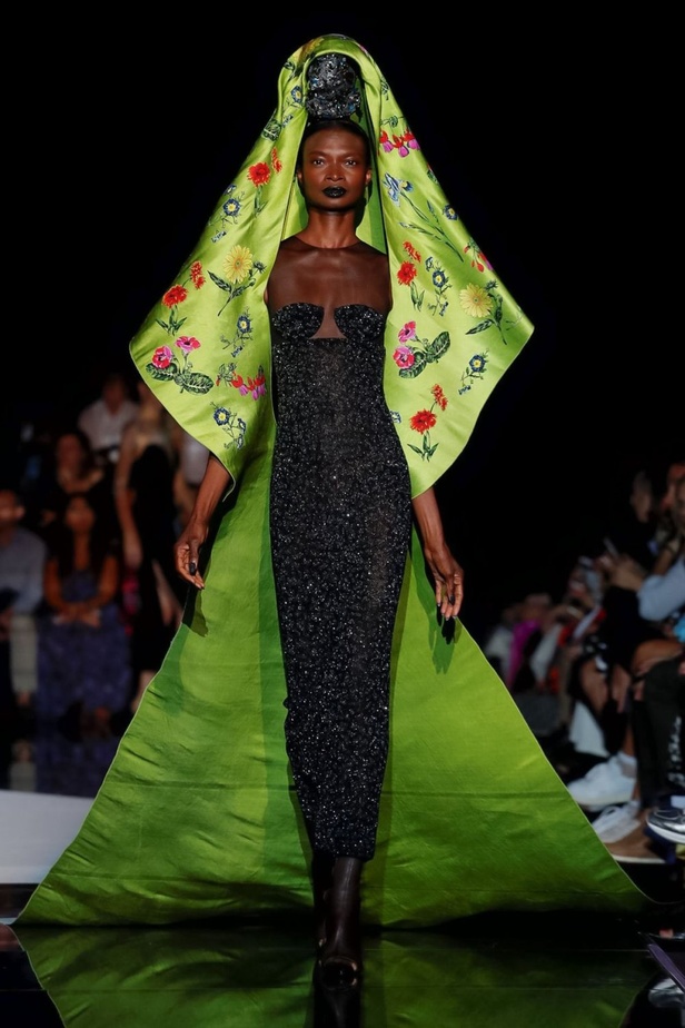 مجموعة Schiaparelli للهوت كوتور لشتاء 2019