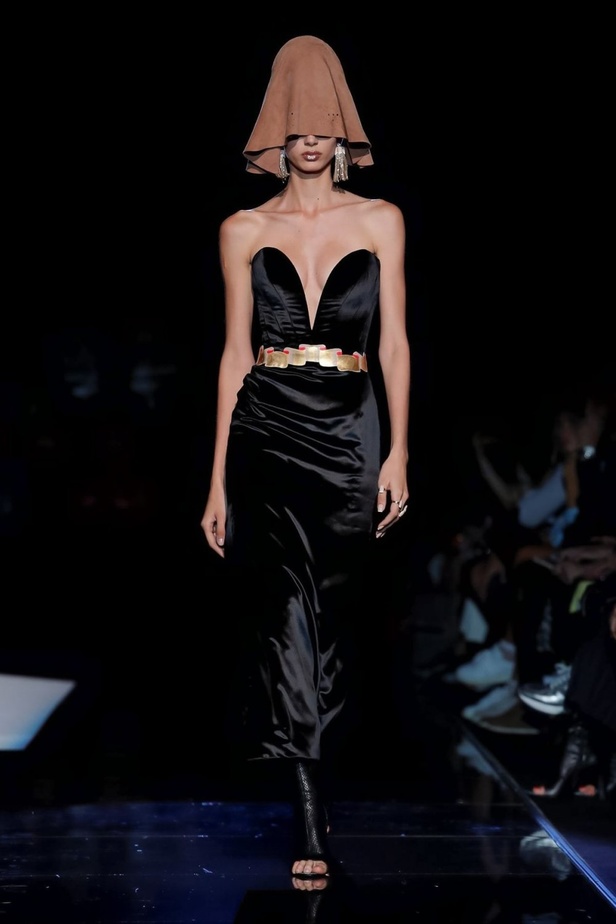 مجموعة Schiaparelli للهوت كوتور لشتاء 2019