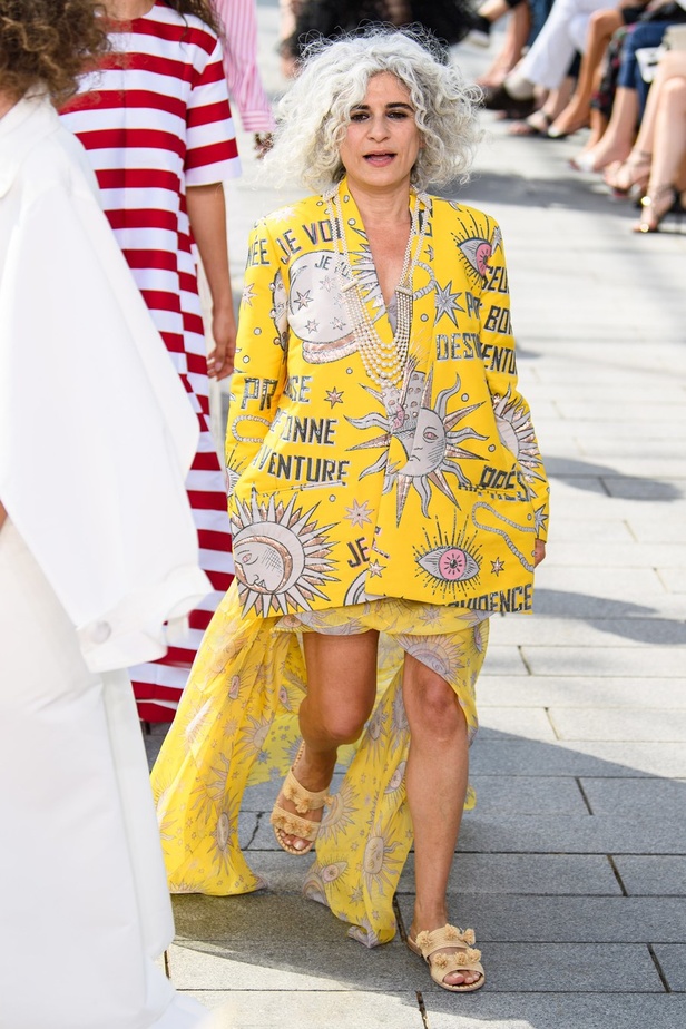 المصمم ربيع كيروز يحتفل بمرور ٢٠  عاما على دخوله عالم الأزياء  