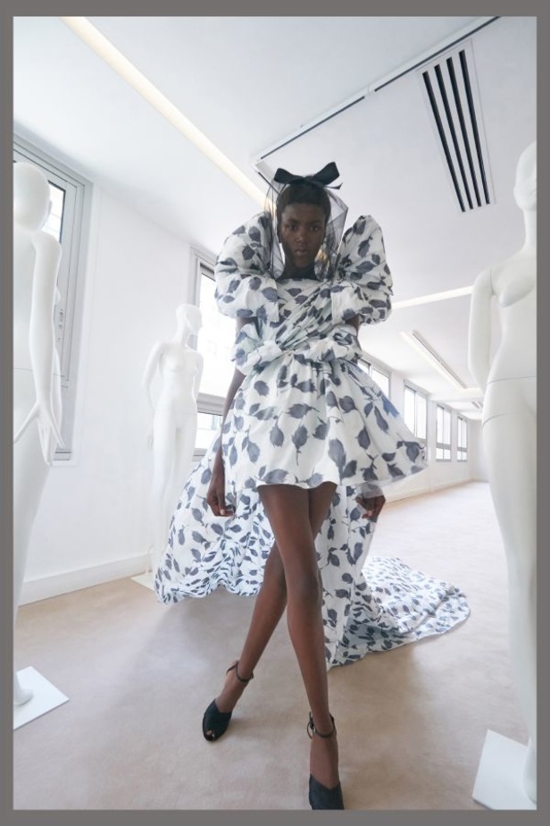 مجموعة Giambattista Valli لخريف وشتاء 2019-2020