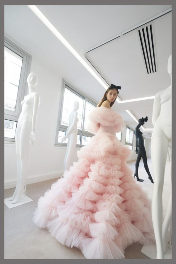 مجموعة Giambattista Valli لخريف وشتاء 2019-2020