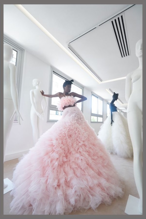مجموعة Giambattista Valli لخريف وشتاء 2019-2020