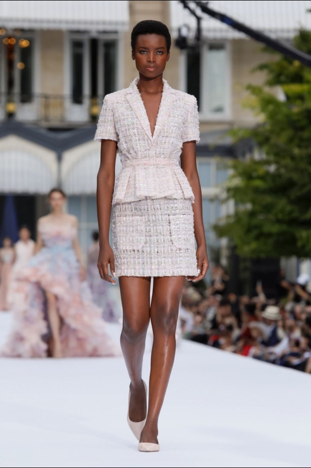 مجموعة رالف أند روسو للهوت كوتور لشتاء 2019