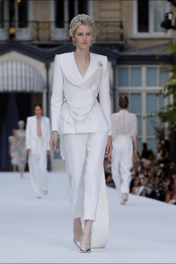 مجموعة رالف أند روسو للهوت كوتور لشتاء 2019