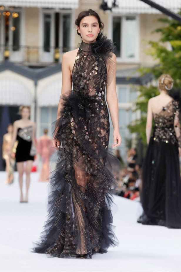 مجموعة رالف أند روسو للهوت كوتور لشتاء 2019