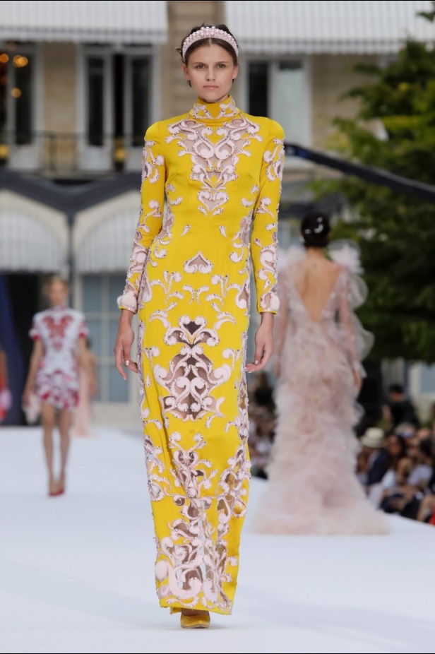 مجموعة رالف أند روسو للهوت كوتور لشتاء 2019