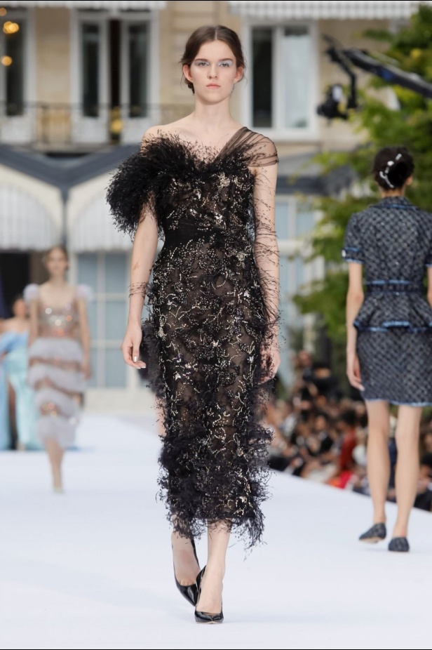 مجموعة رالف أند روسو للهوت كوتور لشتاء 2019