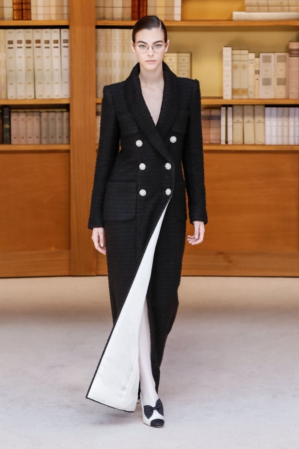  مجموعة شانيل هوت كوتور 2020 من اسبوع الموضة في باريس 2019