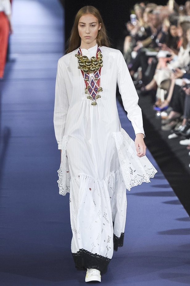 مجموعة اليكسي مابيل لموسم ربيع وصيف 2017