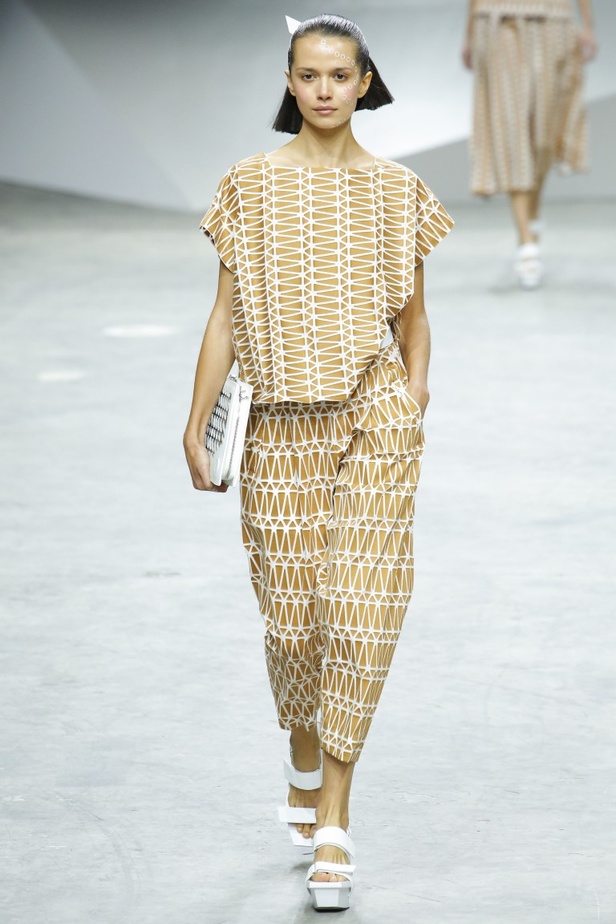 مجموعة ايسي مياكي لموسم ربيع وصيف 2017