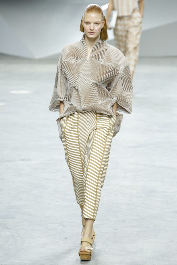 مجموعة ايسي مياكي لموسم ربيع وصيف 2017