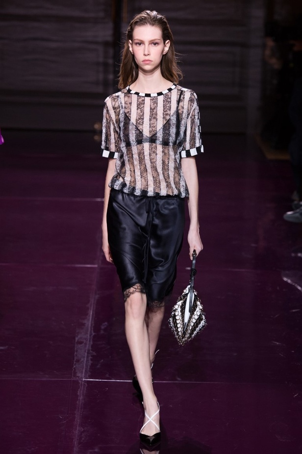 مجموعة نينا ريتشي لموسم ربيع وصيف 2017