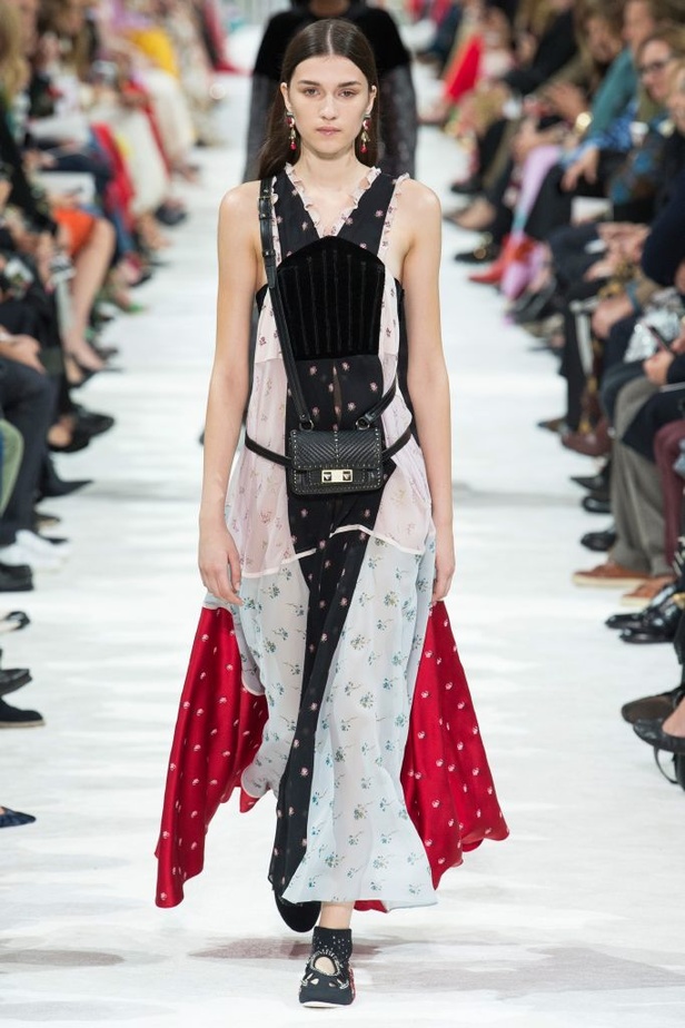 مجموعة فالنتينو لربيع و صيف 2018