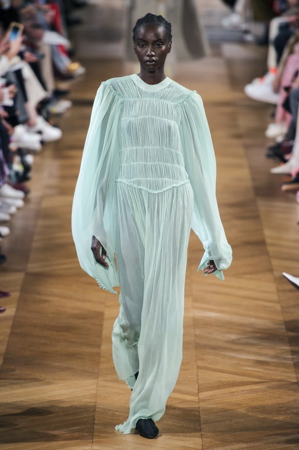 عرض  Stella McCartney لربيع وصيف 2019